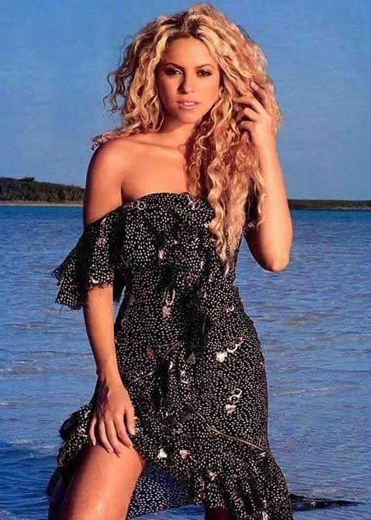 Shakira nahá. Foto - 1
