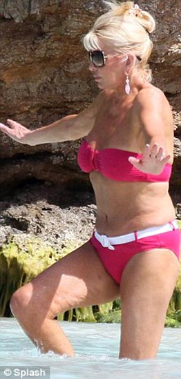Ivana Trump nahá. Foto - 11