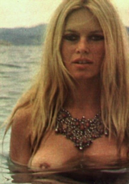 Brigitte Bardot nahá. Foto - 24