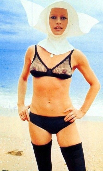 Brigitte Bardot nahá. Foto - 25