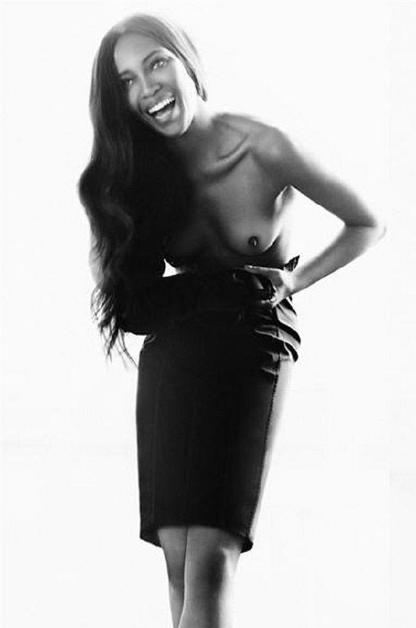 Naomi Campbell nahá. Foto - 1