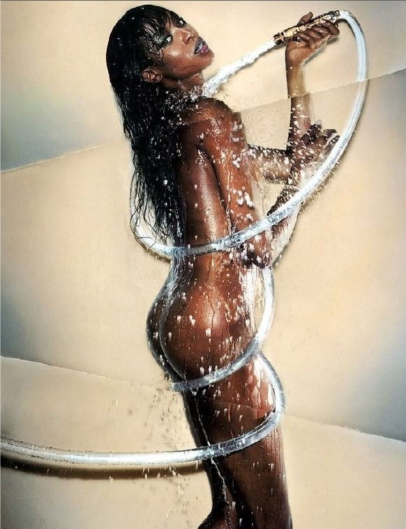 Обнаженная Naomi Campbell голая Наоми Кэмпбелл фото