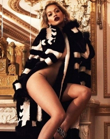 Rita Ora nahá. Foto - 15