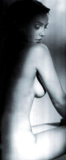 Monica Bellucci nahá. Foto - 11