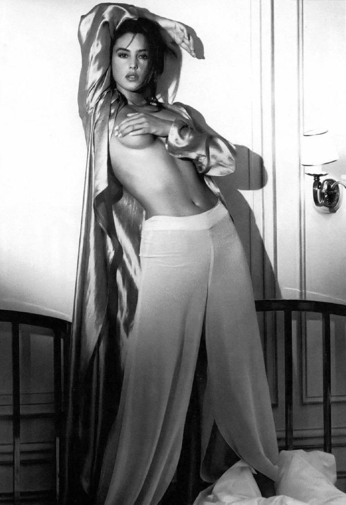 Monica Bellucci nahá. Foto - 74