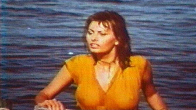 Sophia Loren nahá. Foto - 38