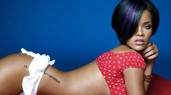 Rihanna nahá. Foto - 11