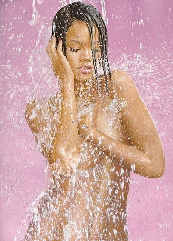 Rihanna nahá. Foto - 8