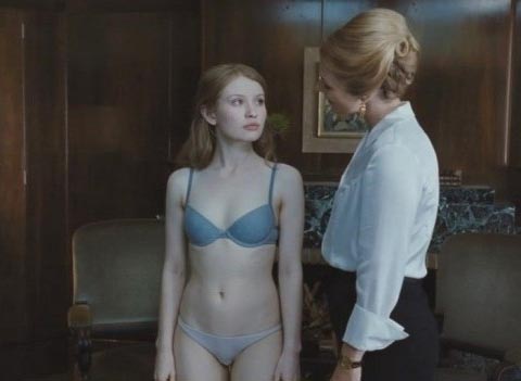 Emily Browning Nackt. Foto - 17