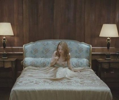 Emily Browning Nackt. Foto - 28