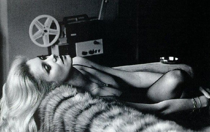 Catherine Deneuve Nude. Photo - 17