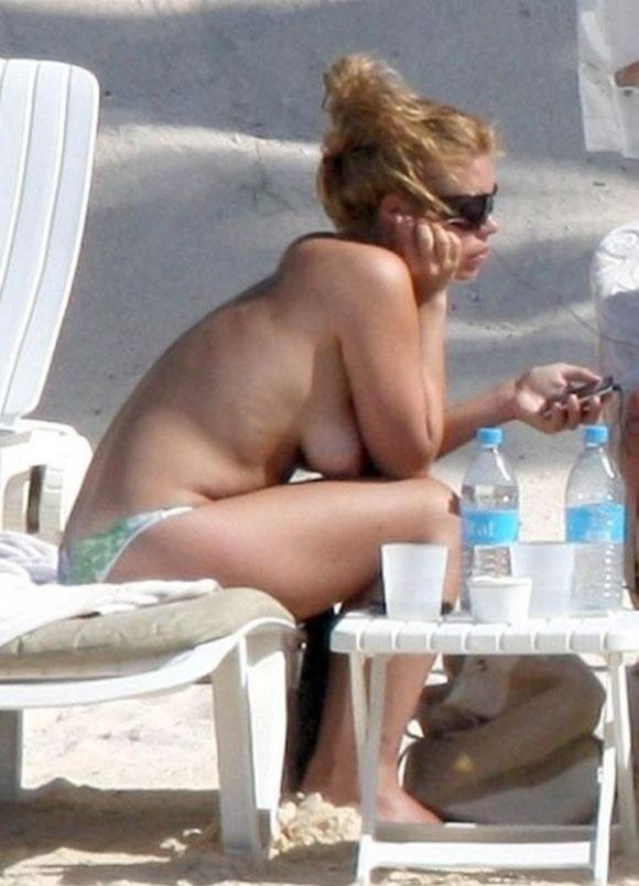 Billie Piper Desnuda y Sexy