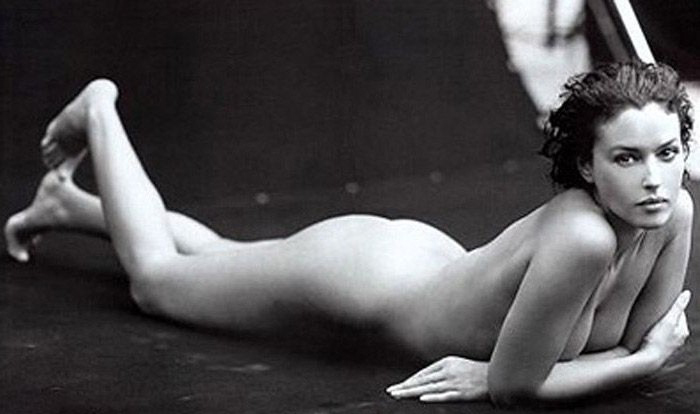 Monica Bellucci nahá. Foto - 1