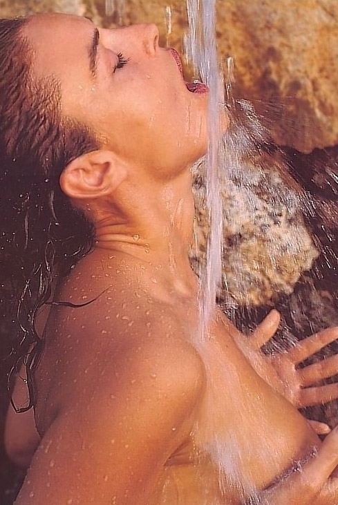 Monica Bellucci nahá. Foto - 15