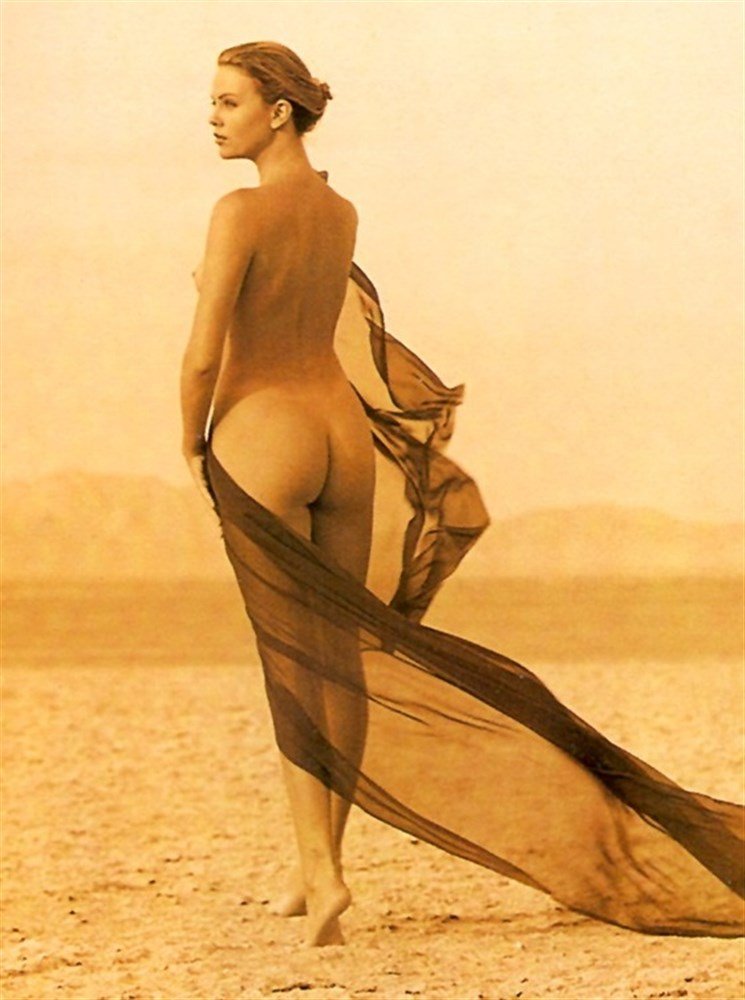 Charlize Theron Desnuda. Foto - 217
