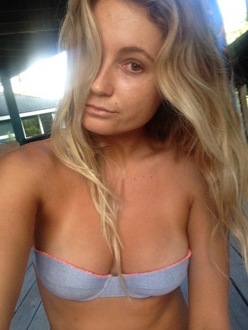 Alana Blanchard Nackt. Foto - 8