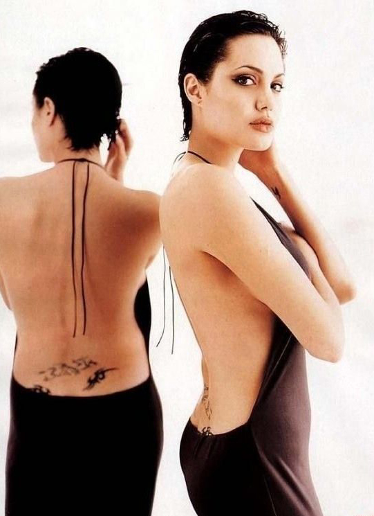 Angelina Jolie nahá. Foto - 44