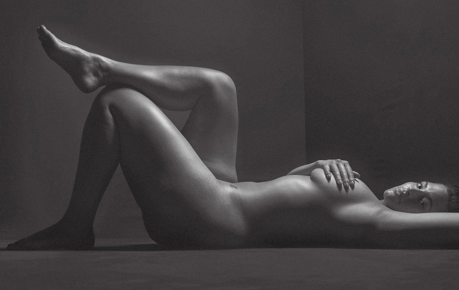 Ashley Graham nude photos compilation. 
