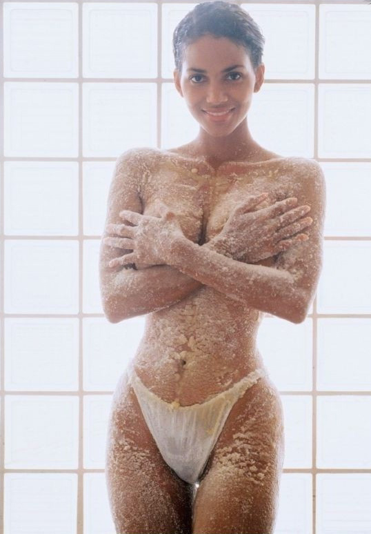 Halle Berry Desnuda. Foto - 20