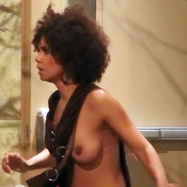 Halle Berry Desnuda. Foto - 33