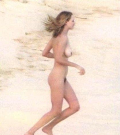 Uma Thurman Desnuda. Foto - 9