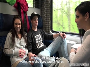 Чешская ебалка группой в поезде.